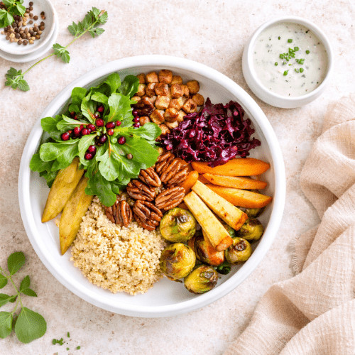 Wärmende vegane Winterbowls voller Geschmack – einfach, gesund & perfekt für Familien. Entdecke 5 Rezepte, die dich von innen wärmen.