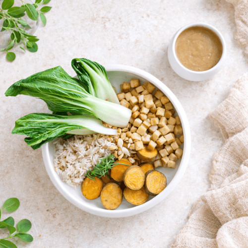 Wärmende vegane Winterbowls voller Geschmack – einfach, gesund & perfekt für Familien. Entdecke 5 Rezepte, die dich von innen wärmen.