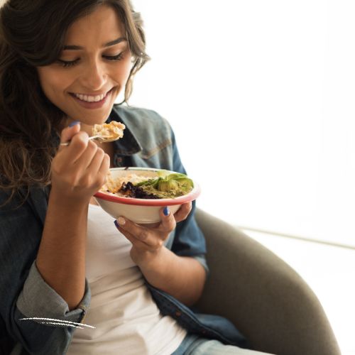 Erfahre, warum Frauenkörper anders reagieren, wie Forschungslücken unsere Gesundheit beeinflussen – und wie Ernährung & Selbstfürsorge dich im Alltag stärken können.