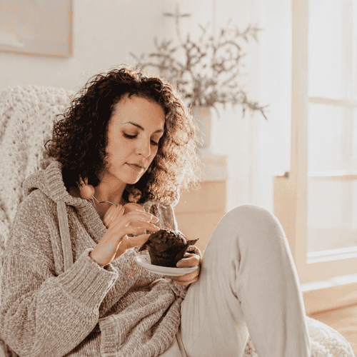 Frauengesundheit, Heißhunger vor der Periode verstehen, hormonelle Veränderungen im Zyklus und Tipps für mehr Energie und Balance in der Lutealphase