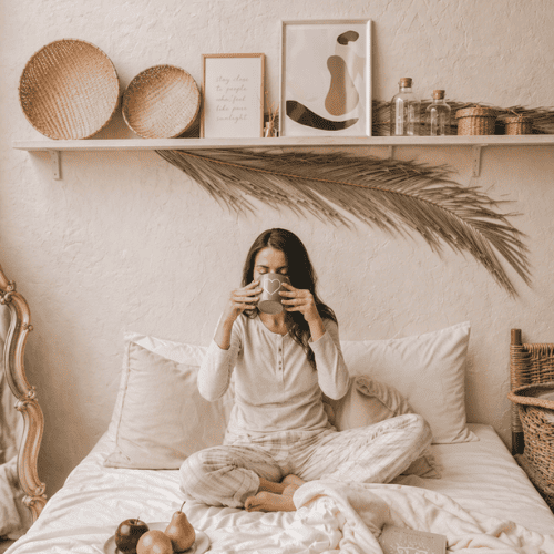 Lutealphase Ernährung gegen PMS und Heißhunger mit ausgewogenen, sättigenden Lebensmitteln für mehr Energie im Zyklus